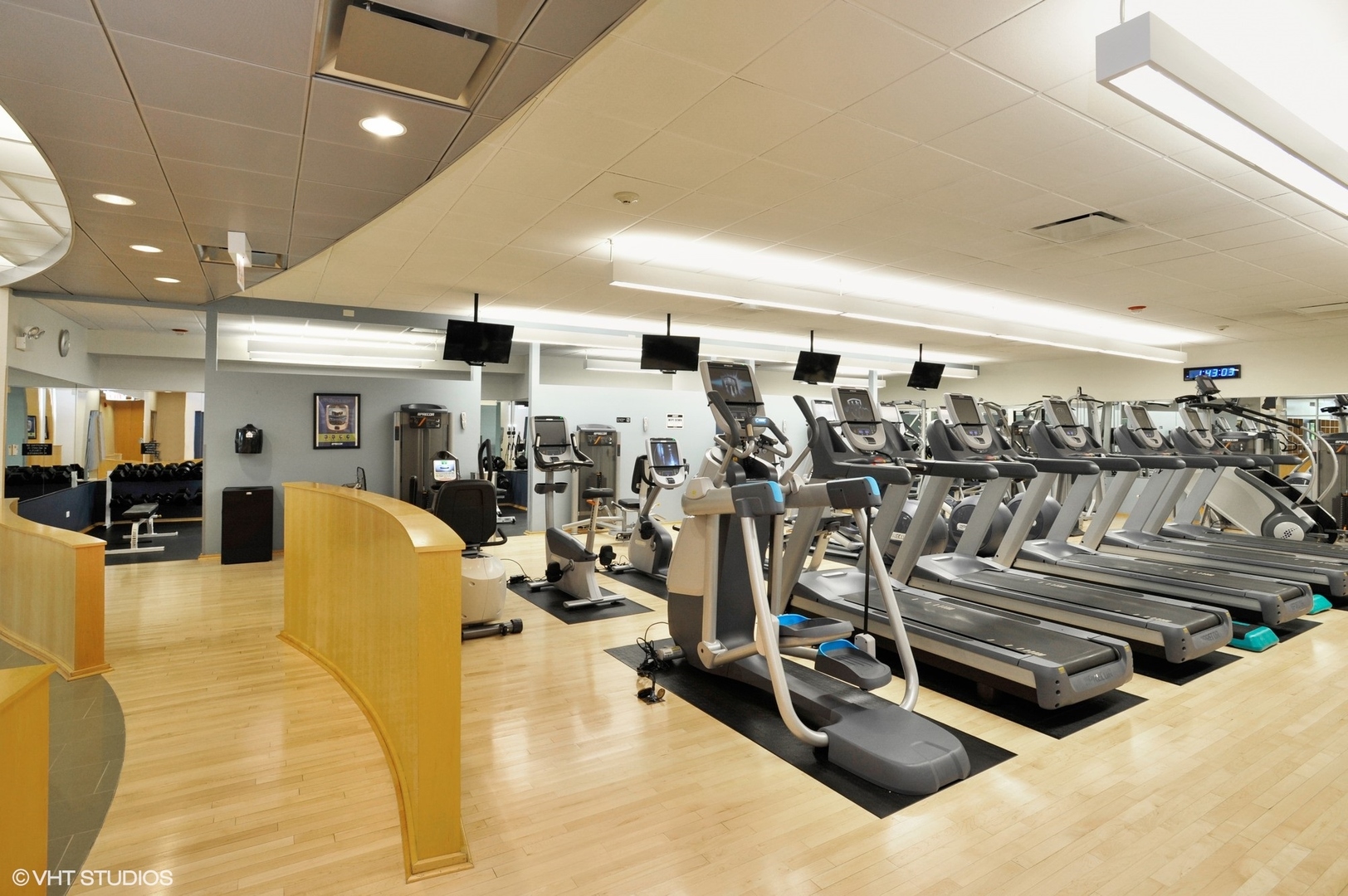 505 N Lake Shore Drive 405 Property Photo 12