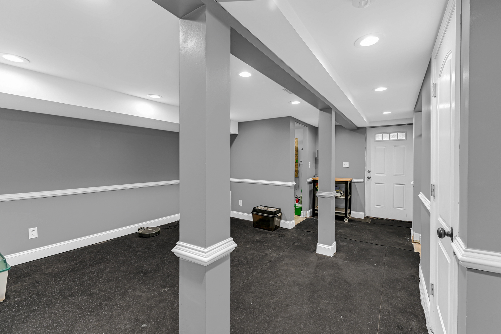 6404 S Langley Avenue Property Photo 14
