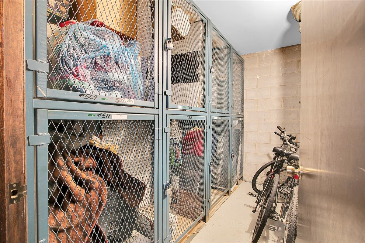 7525 W Lawrence Avenue 505 Property Photo 9
