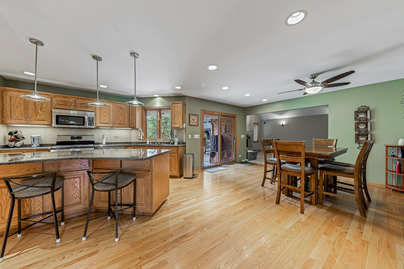 12054 Blackthorne Ridge Drive Property Photo 6