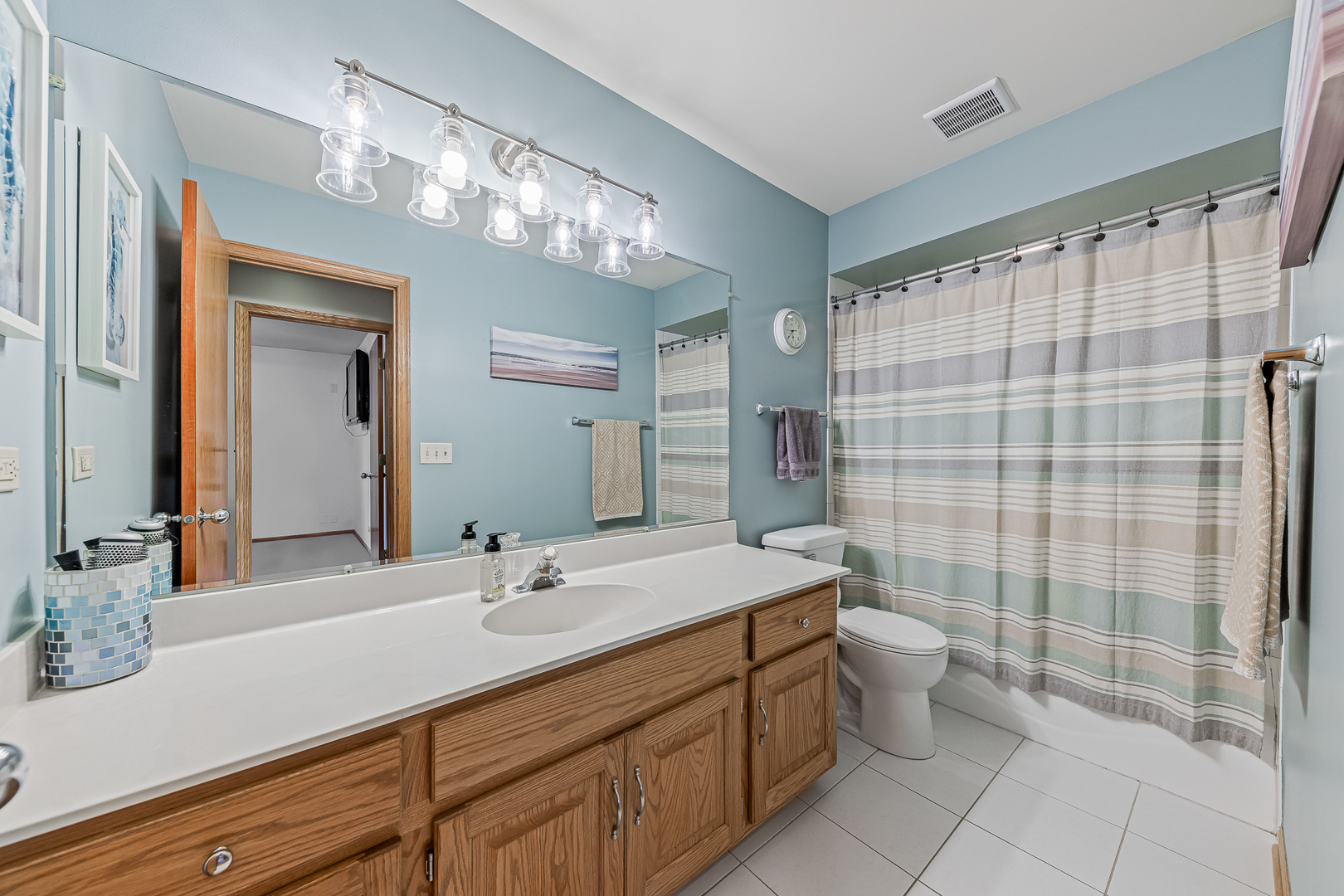 12054 Blackthorne Ridge Drive Property Photo 18