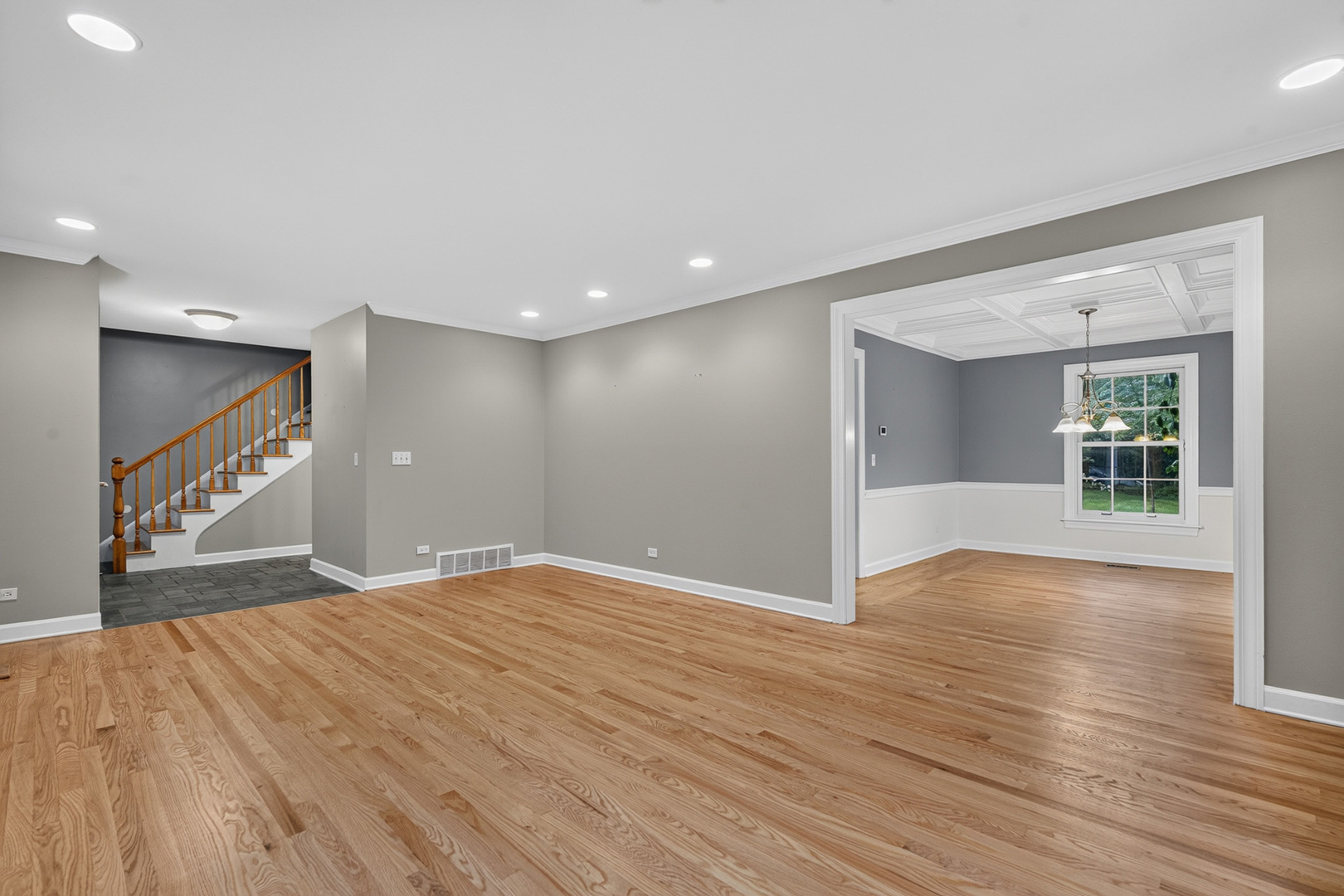 2100 Stirling Road Property Photo 3
