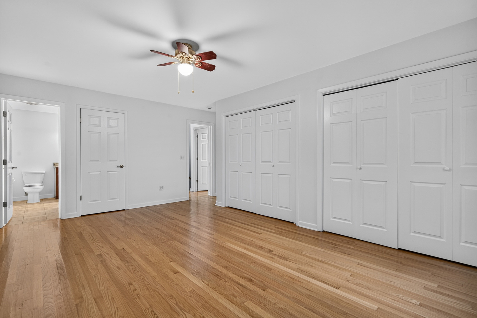 2100 Stirling Road Property Photo 19