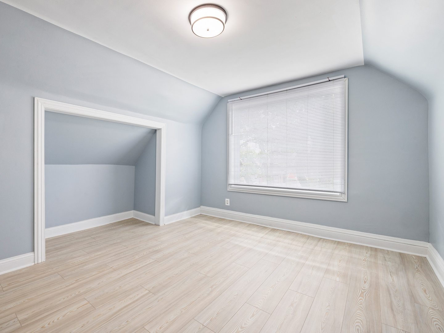 6350 S Wood Street Property Photo 17