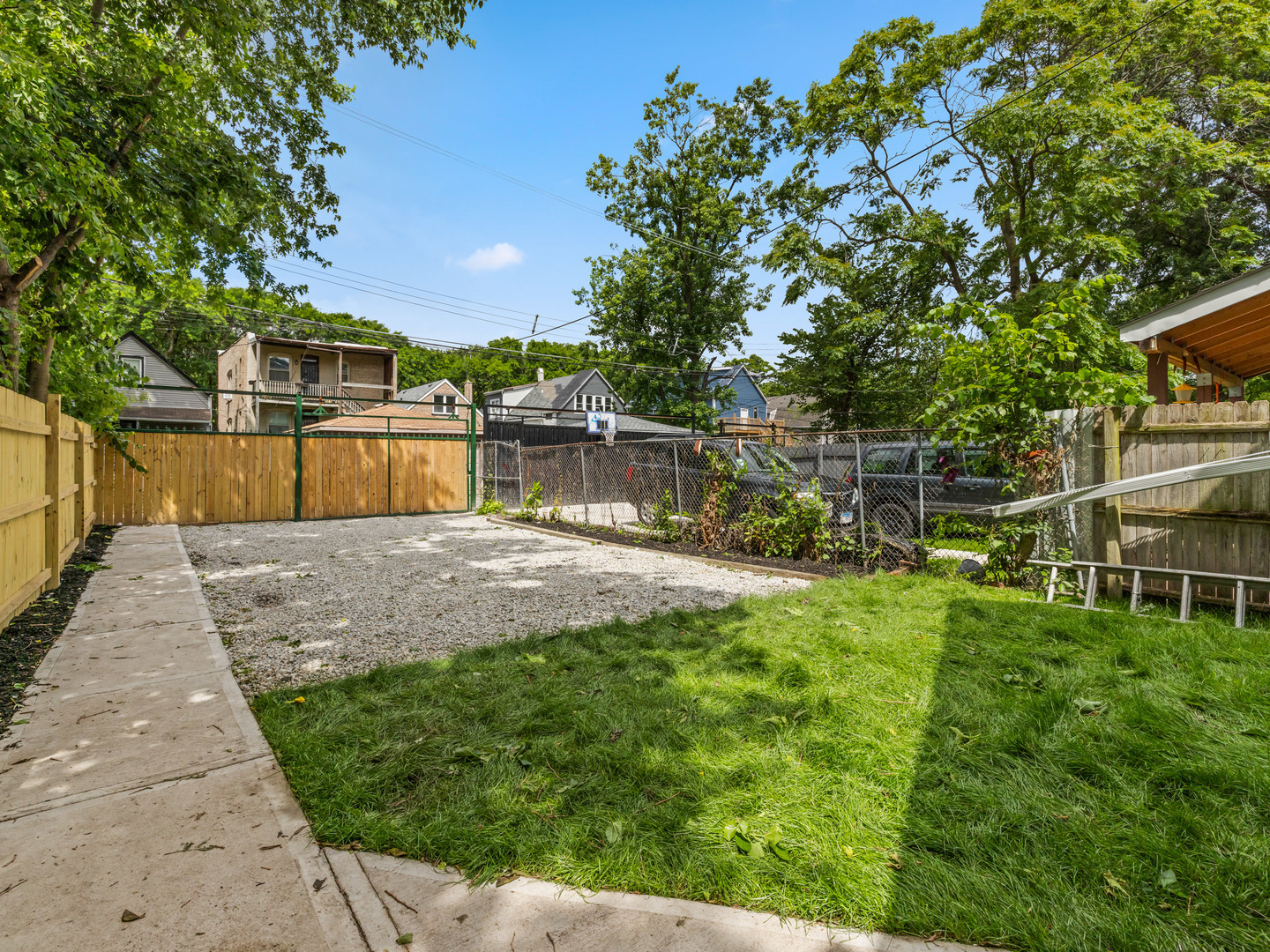 6350 S Wood Street Property Photo 23