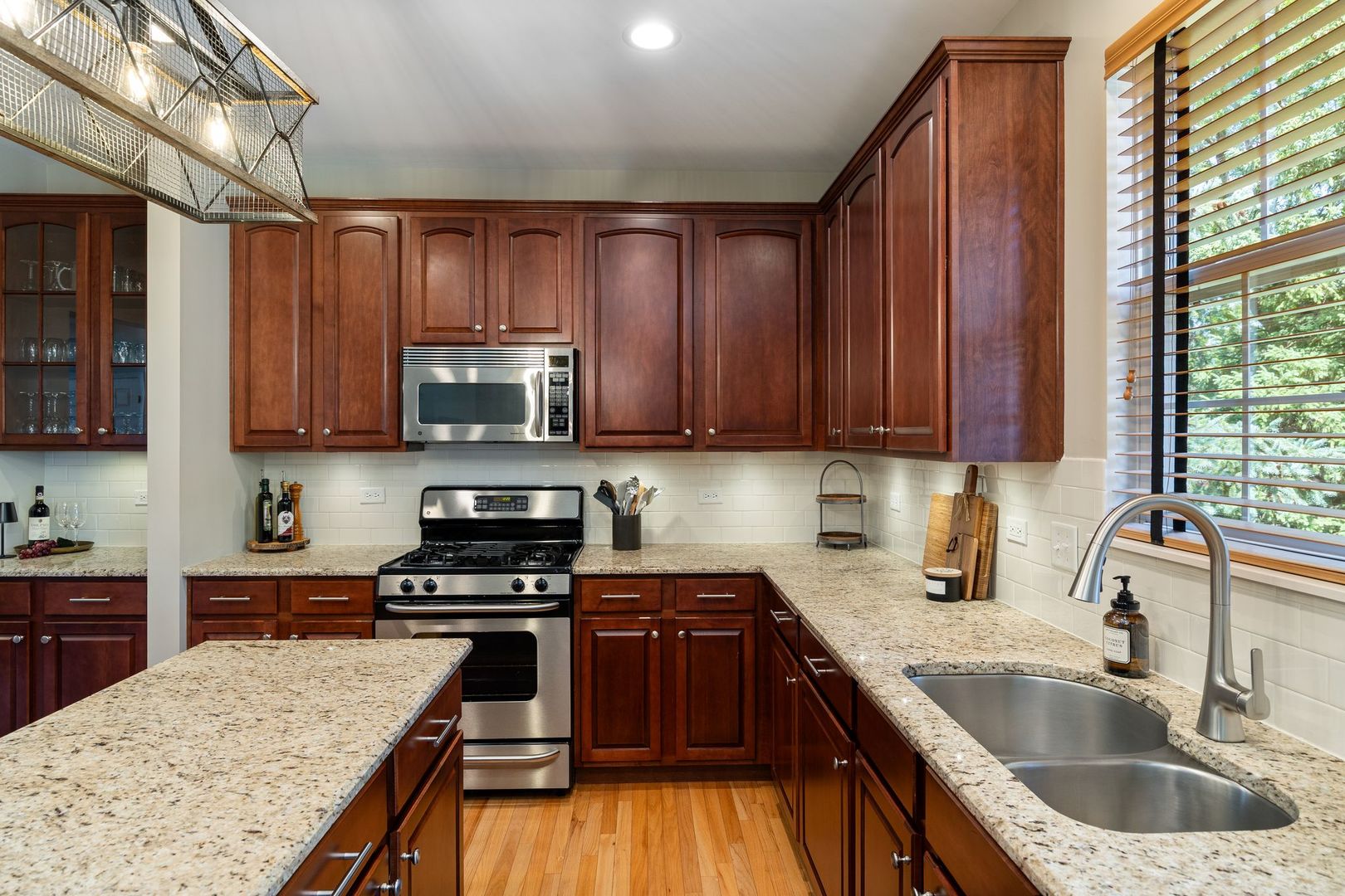 2815 Forest Creek Lane Property Photo 10