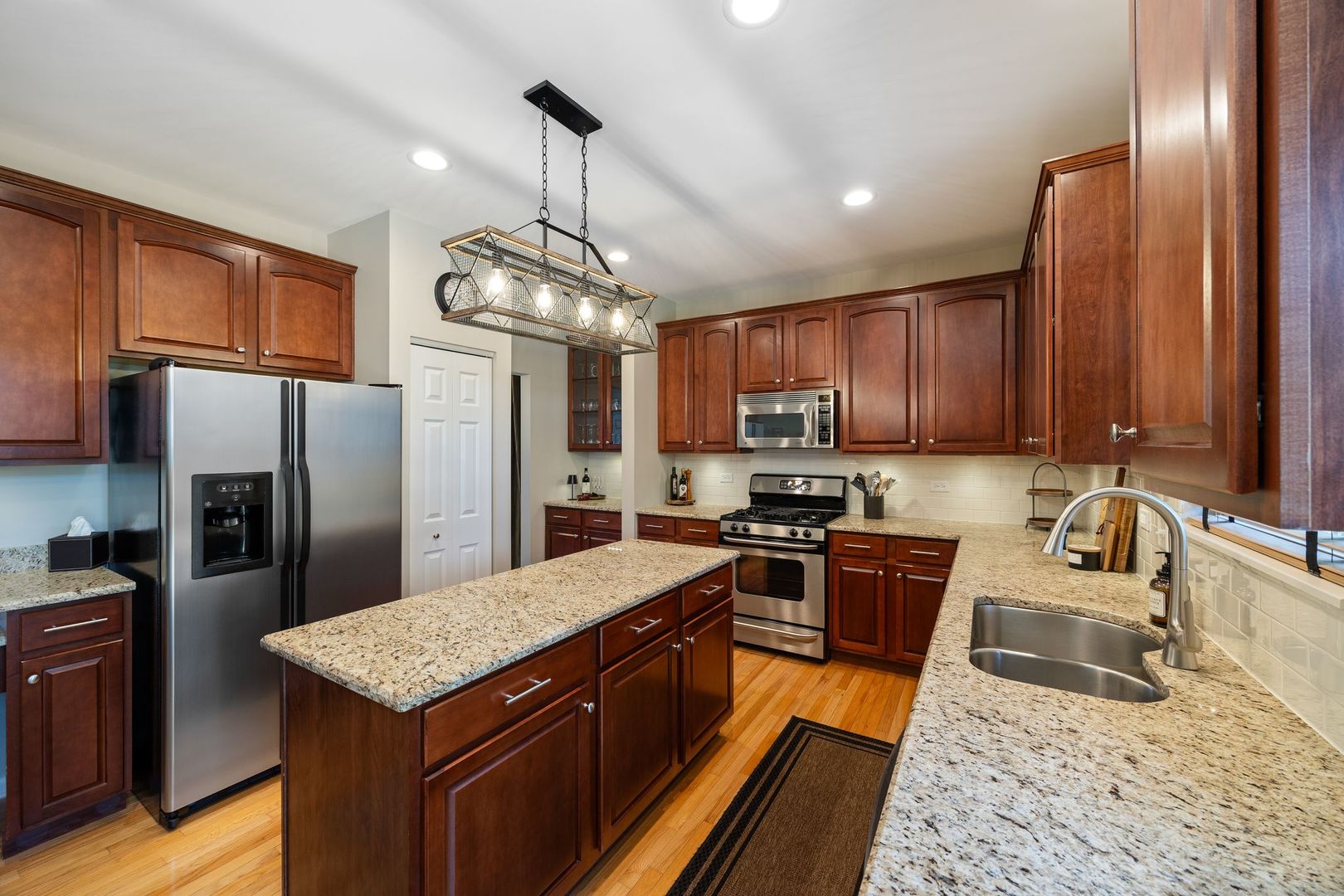 2815 Forest Creek Lane Property Photo 11