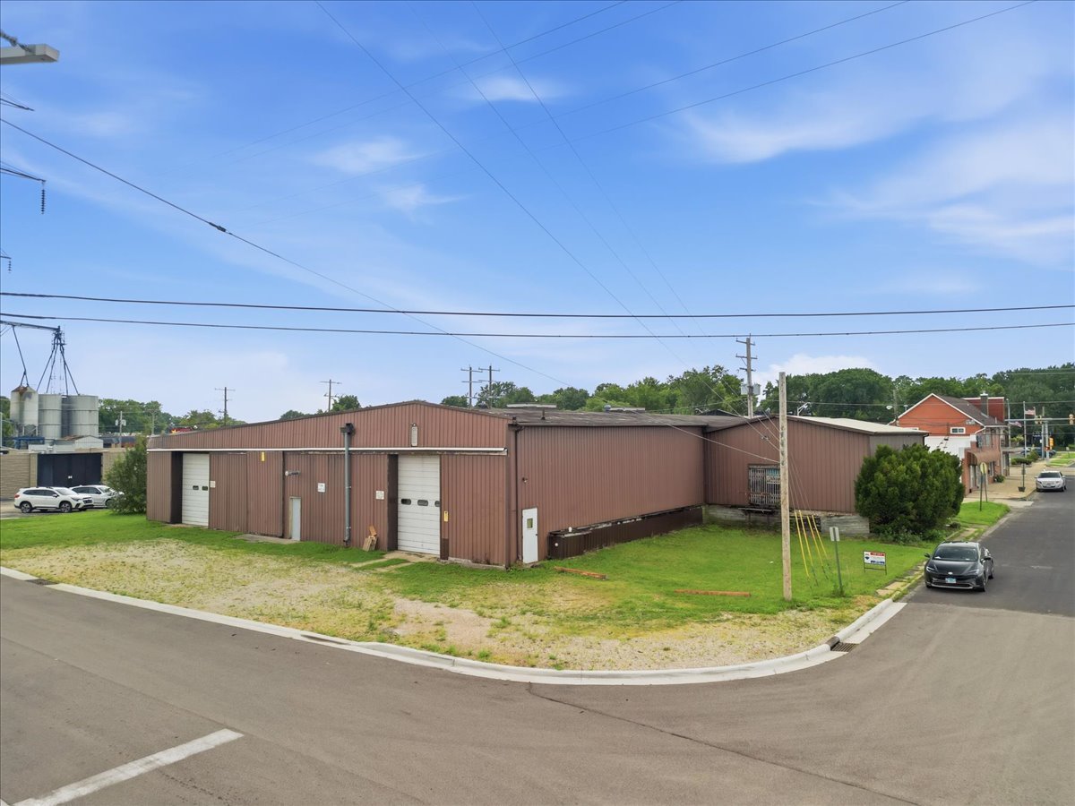 300 Ave A Property Photo 2