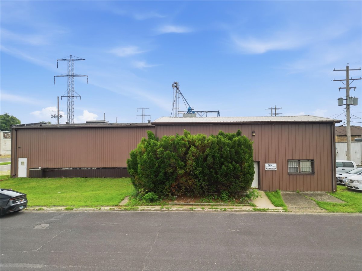 300 Ave A Property Photo 21