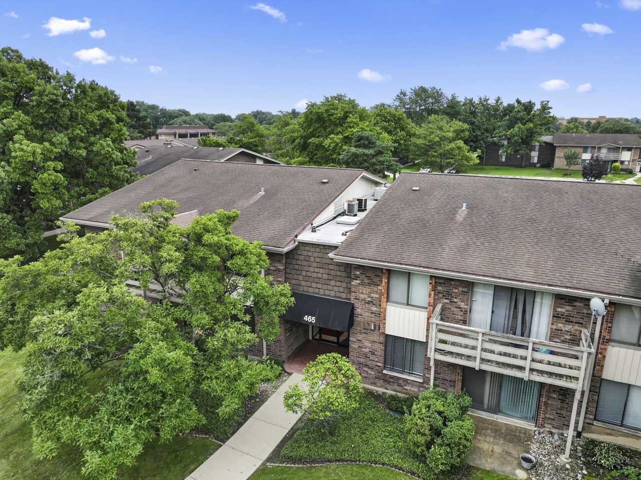 465 Raintree Court 2b Property Photo 1