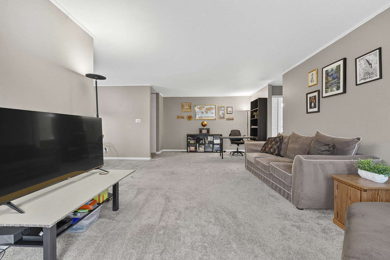 465 Raintree Court 2b Property Photo 9