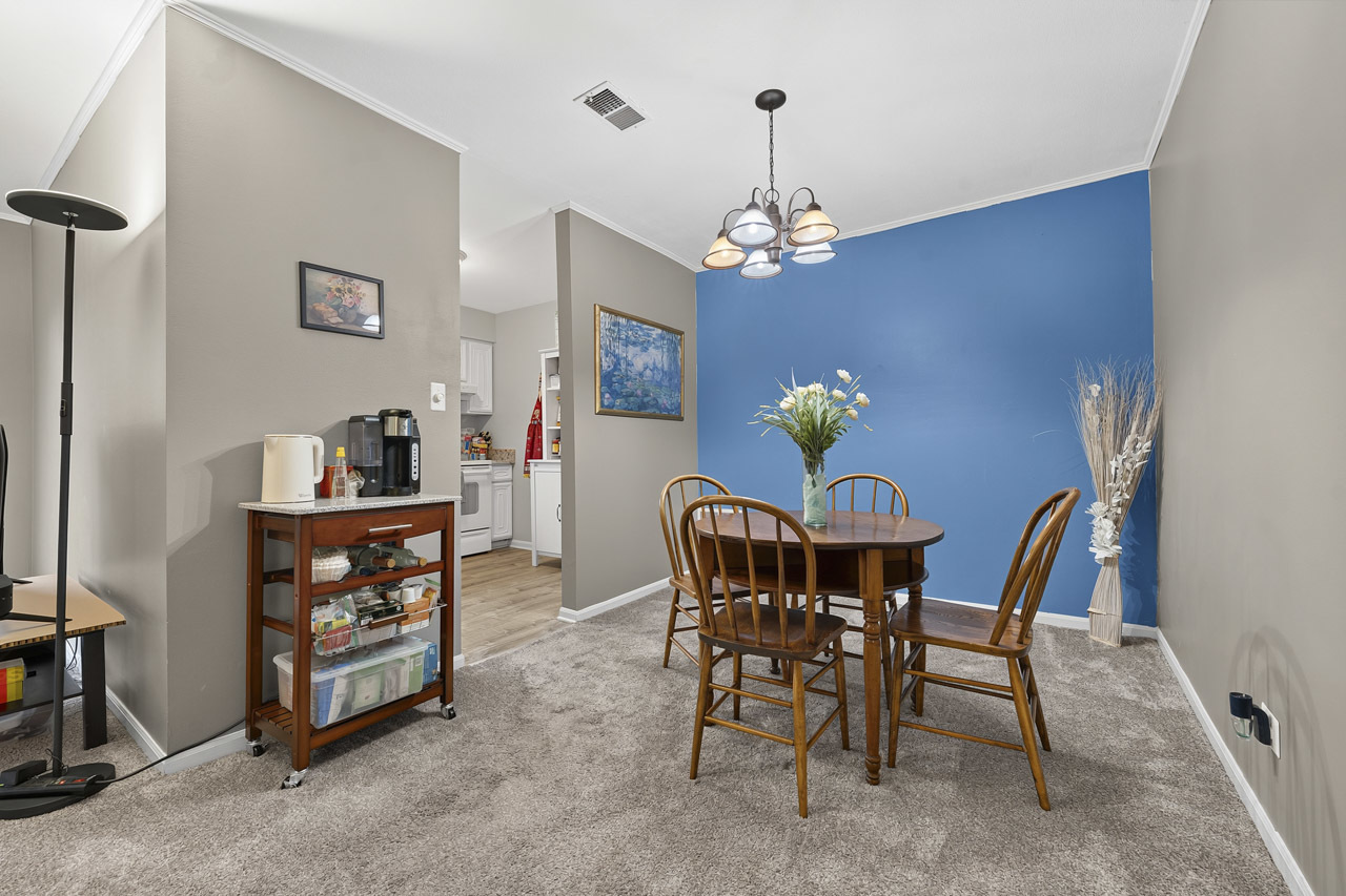 465 Raintree Court 2b Property Photo 12
