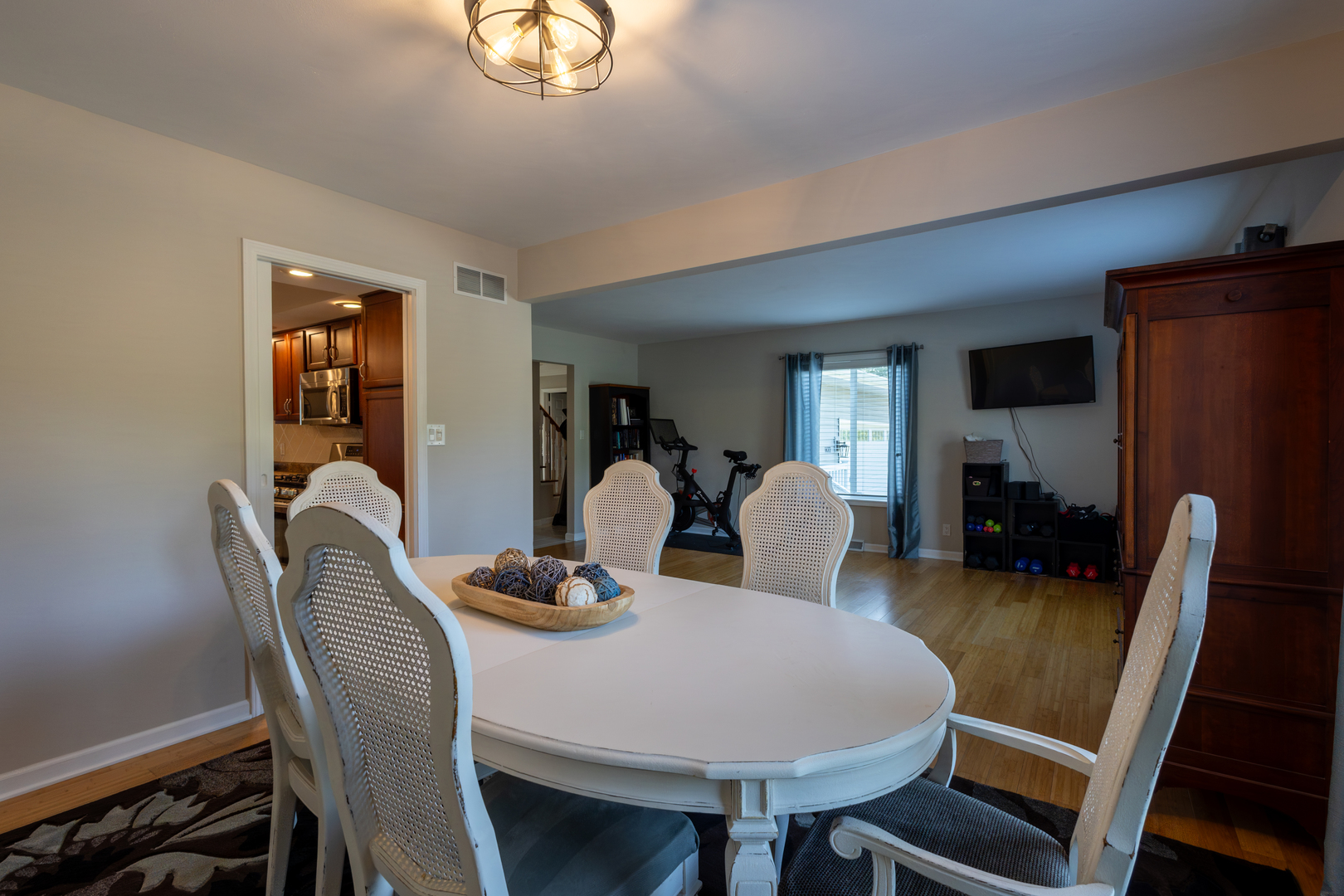 1122 S Benson Boulevard Property Photo 4