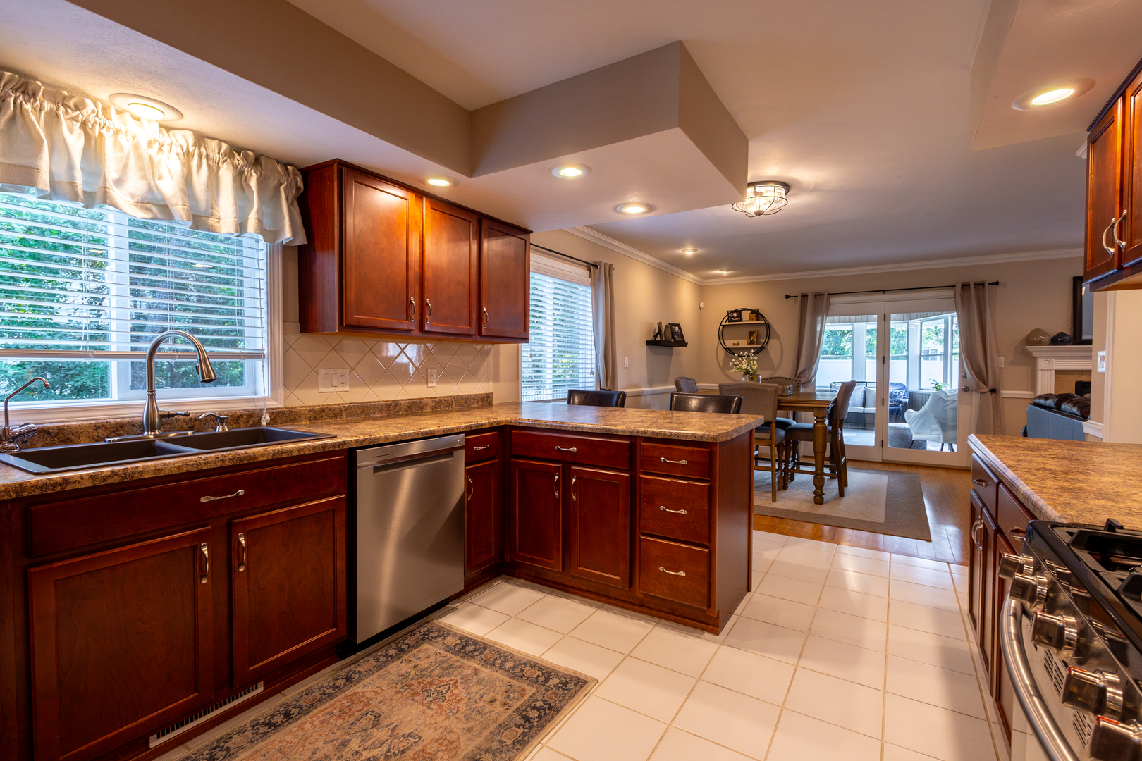 1122 S Benson Boulevard Property Photo 6