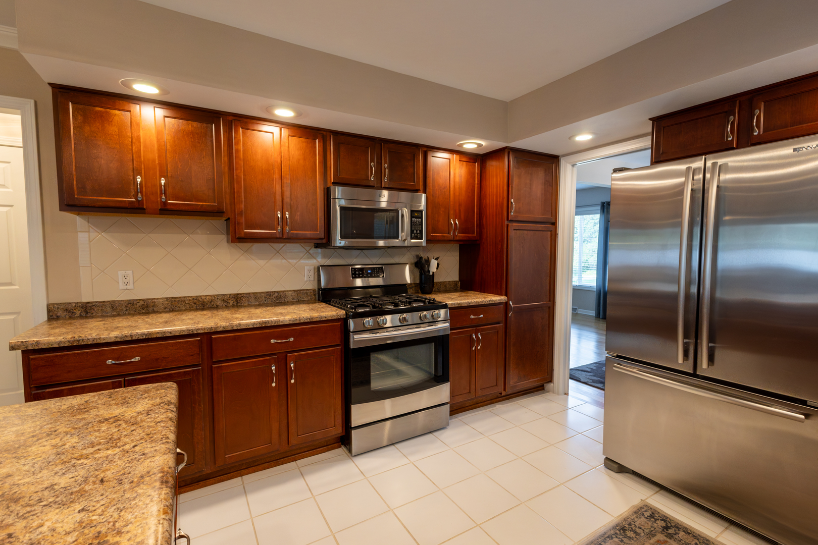 1122 S Benson Boulevard Property Photo 9