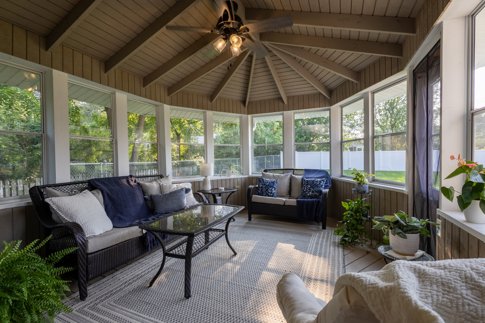 1122 S Benson Boulevard Property Photo 15