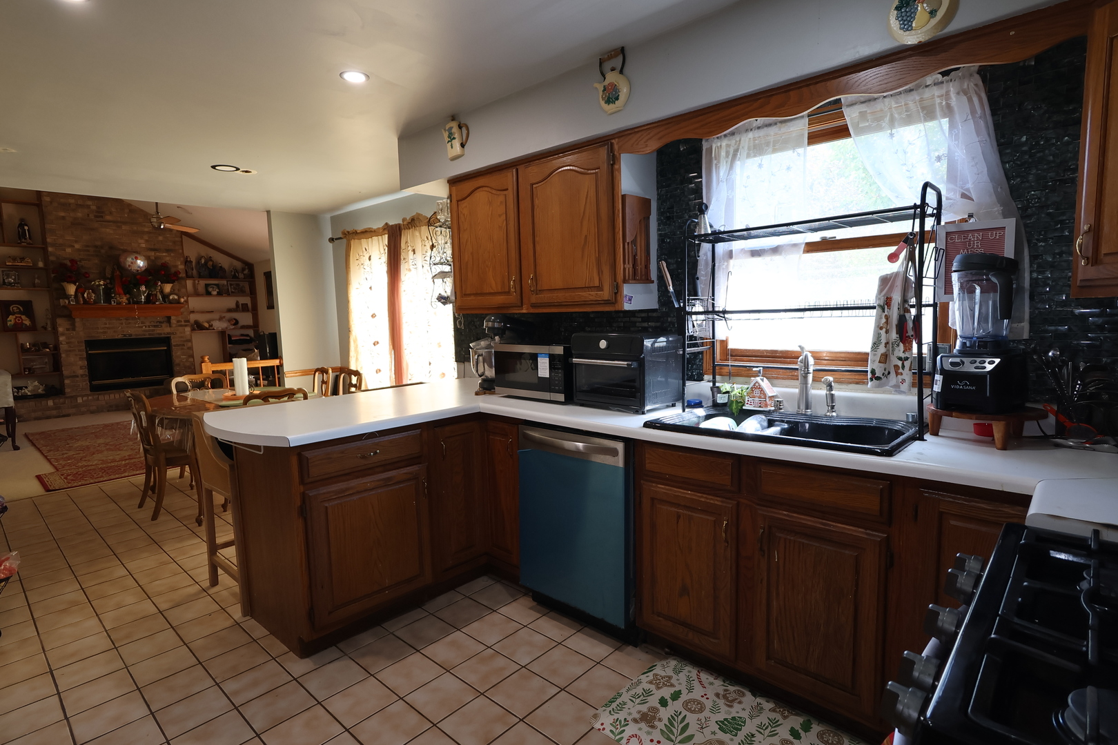 2166 Jordan Lane Property Photo 6
