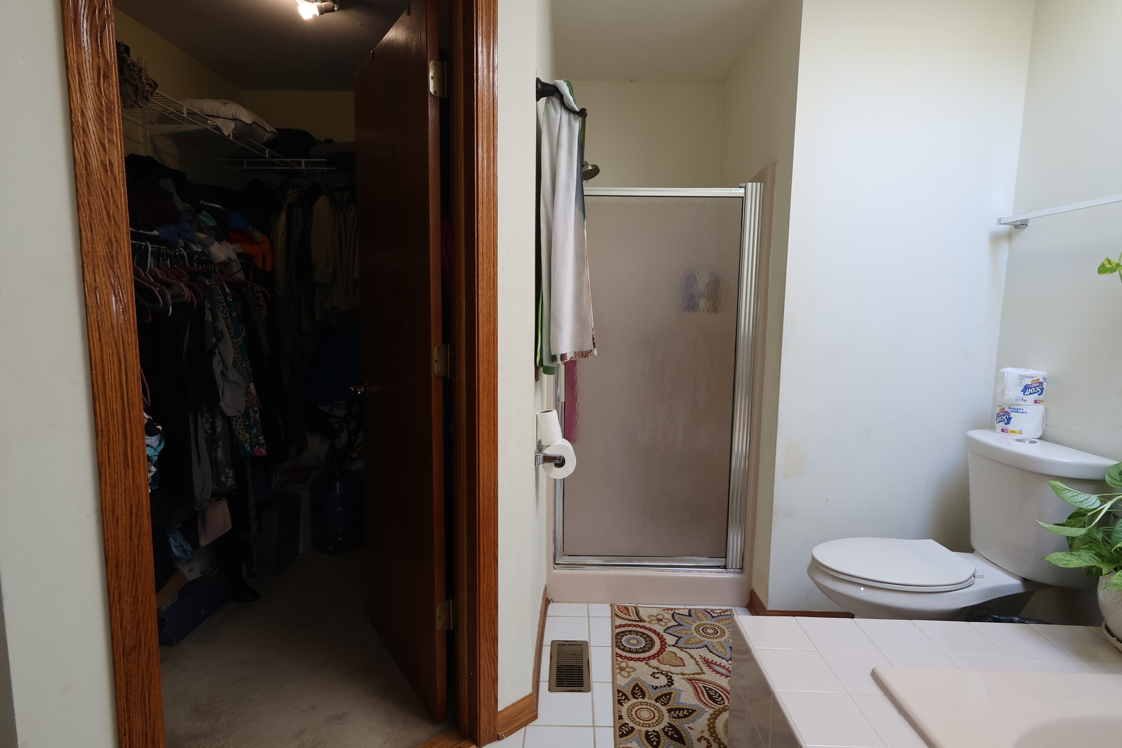 2166 Jordan Lane Property Photo 12