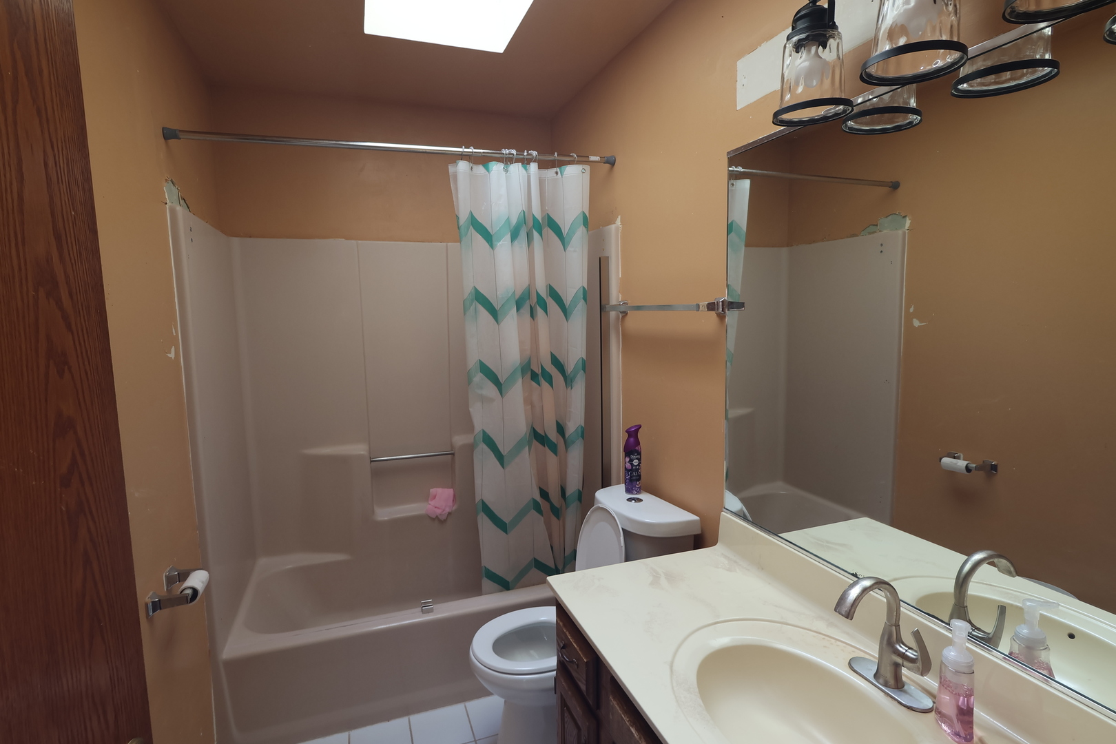 2166 Jordan Lane Property Photo 16