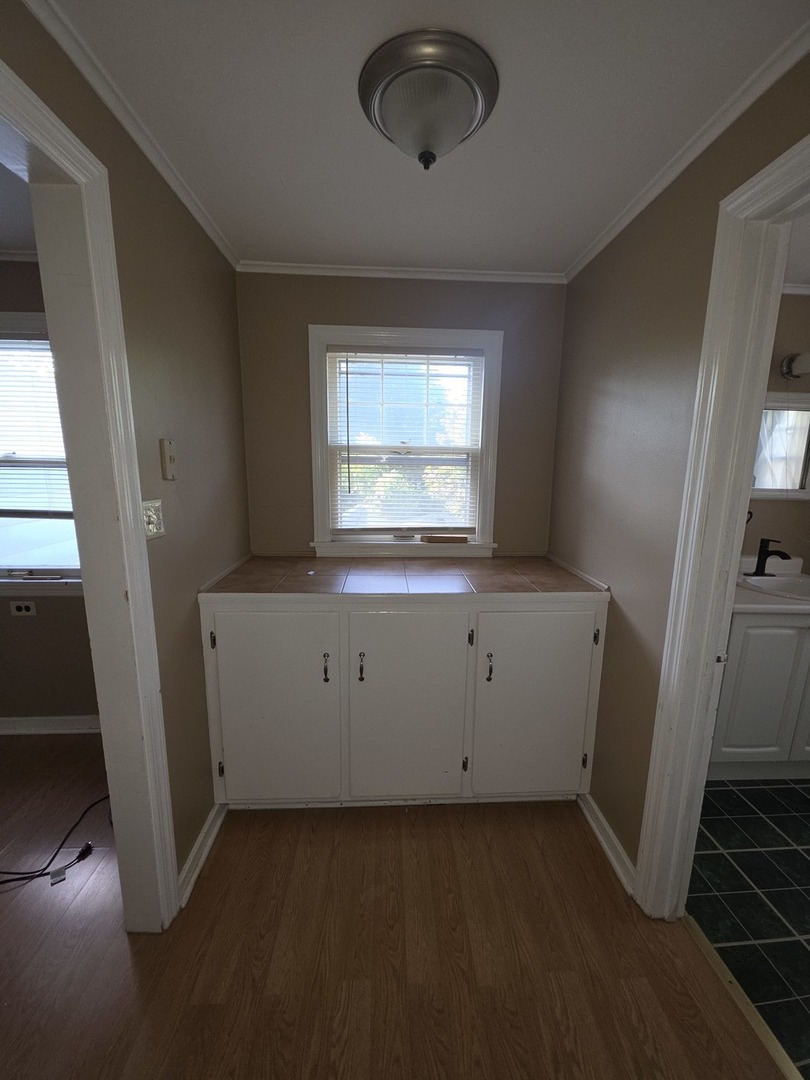 211 Edwards Avenue 2 Property Photo 4