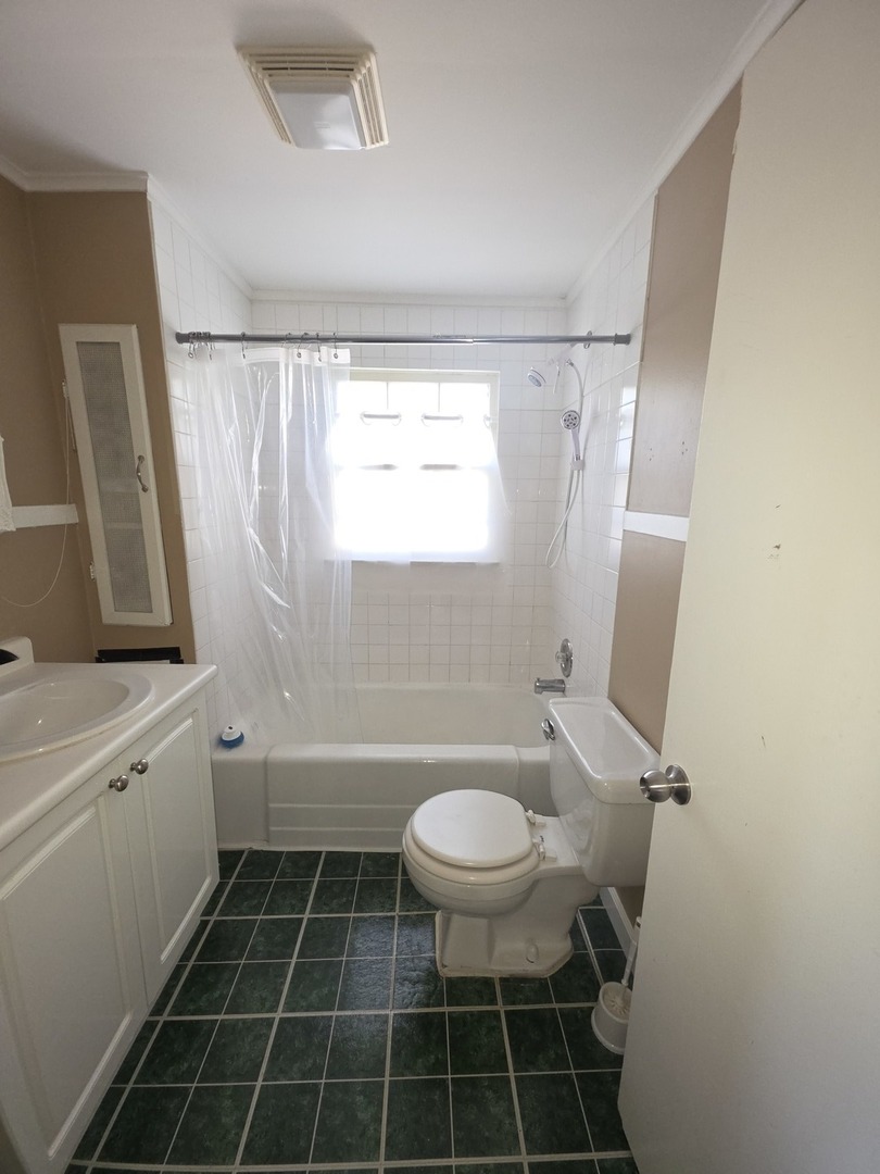 211 Edwards Avenue 2 Property Photo 5
