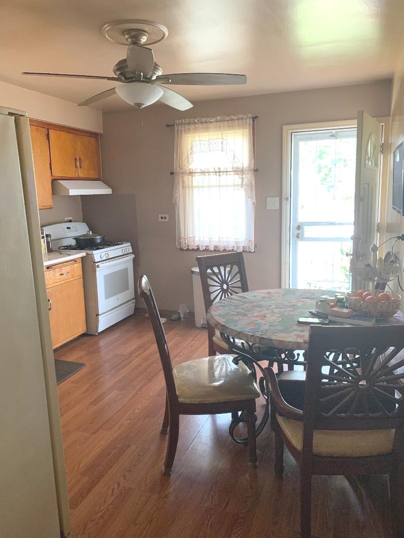 10632 S Avenue L Property Photo 5