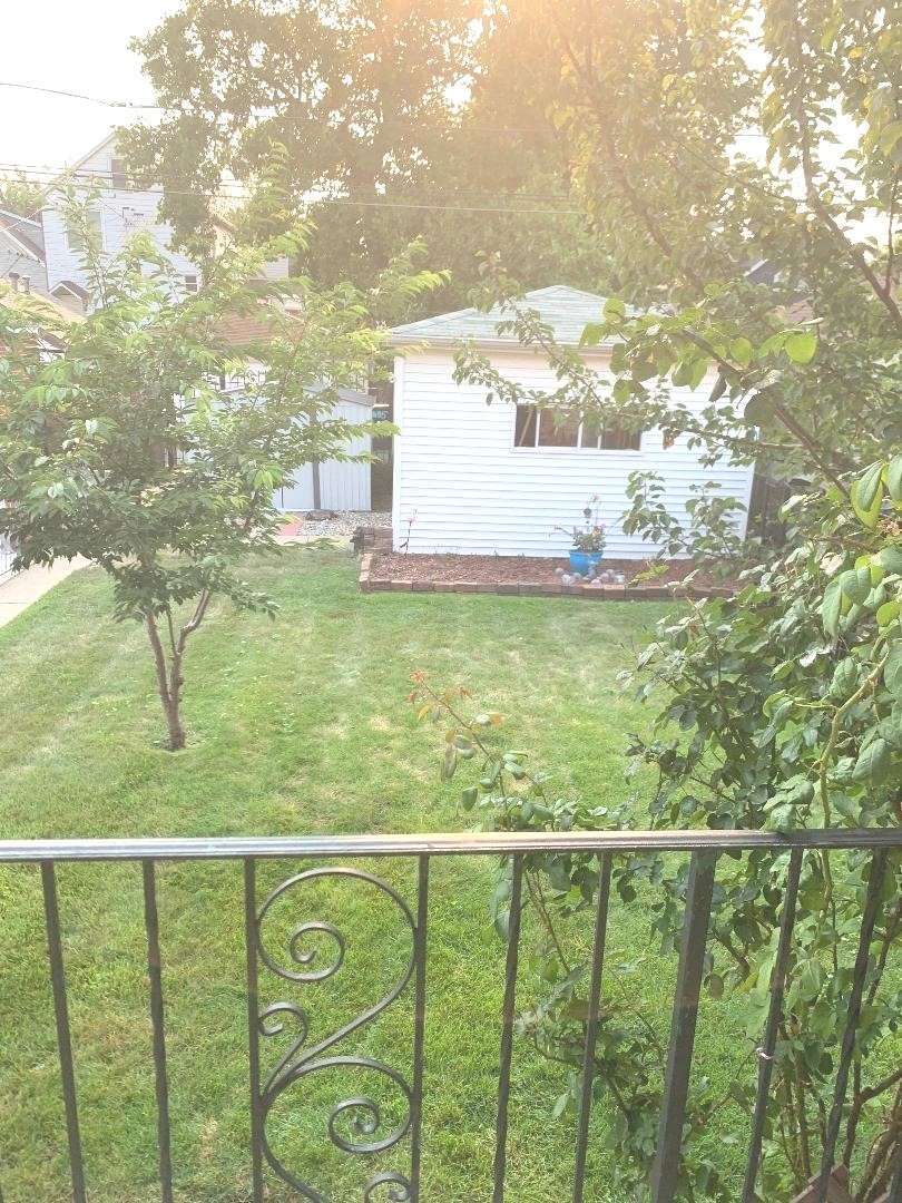 10632 S Avenue L Property Photo 12