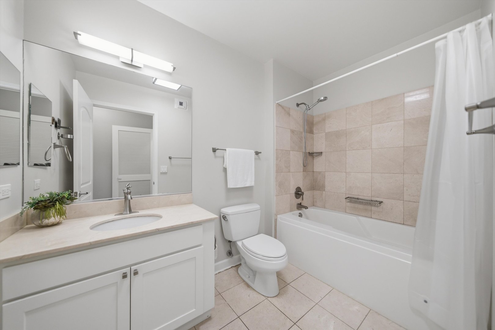 450 E Waterside Drive 2605 Property Photo 13
