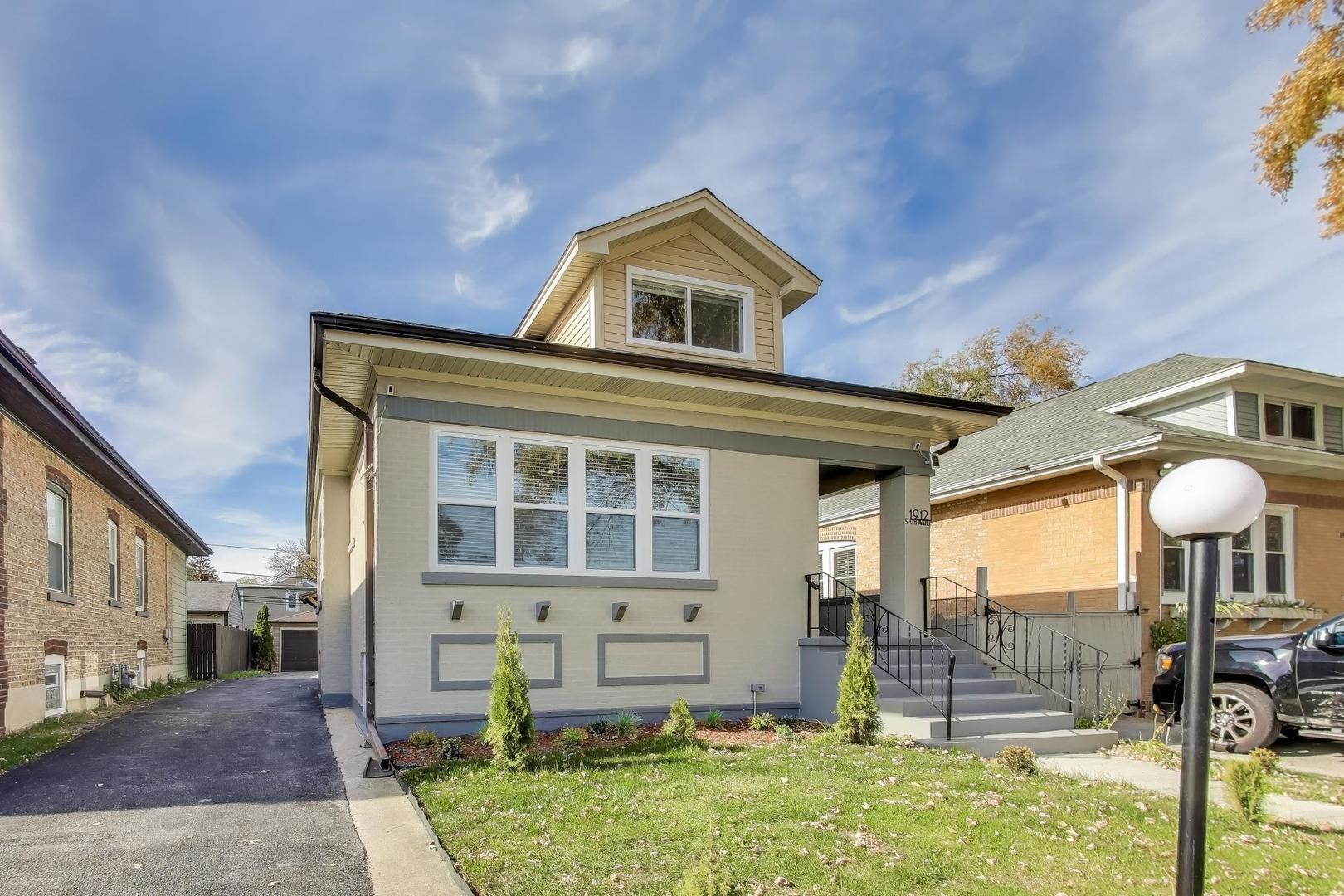 1912 S 4th Avenue Property Photo 3