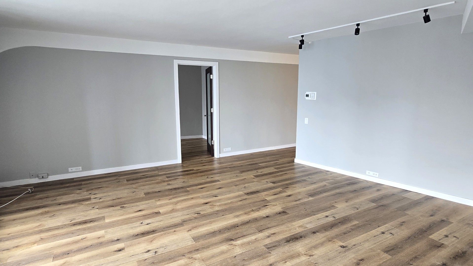 300 N State Street 3132 Property Photo 4