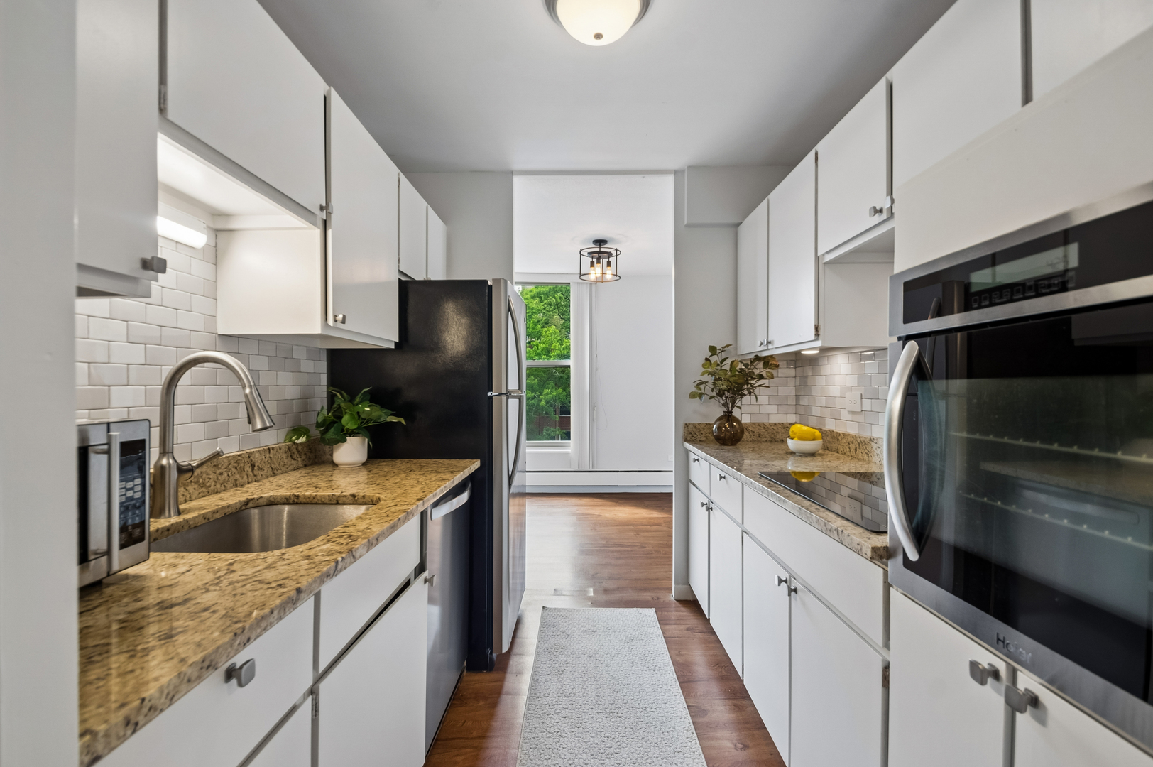5401 S Hyde Park Boulevard 401 Property Photo 4