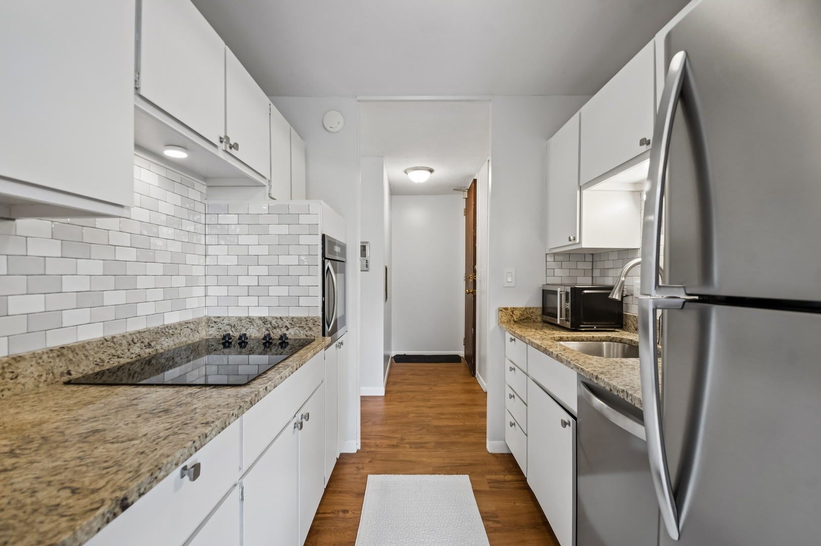 5401 S Hyde Park Boulevard 401 Property Photo 5