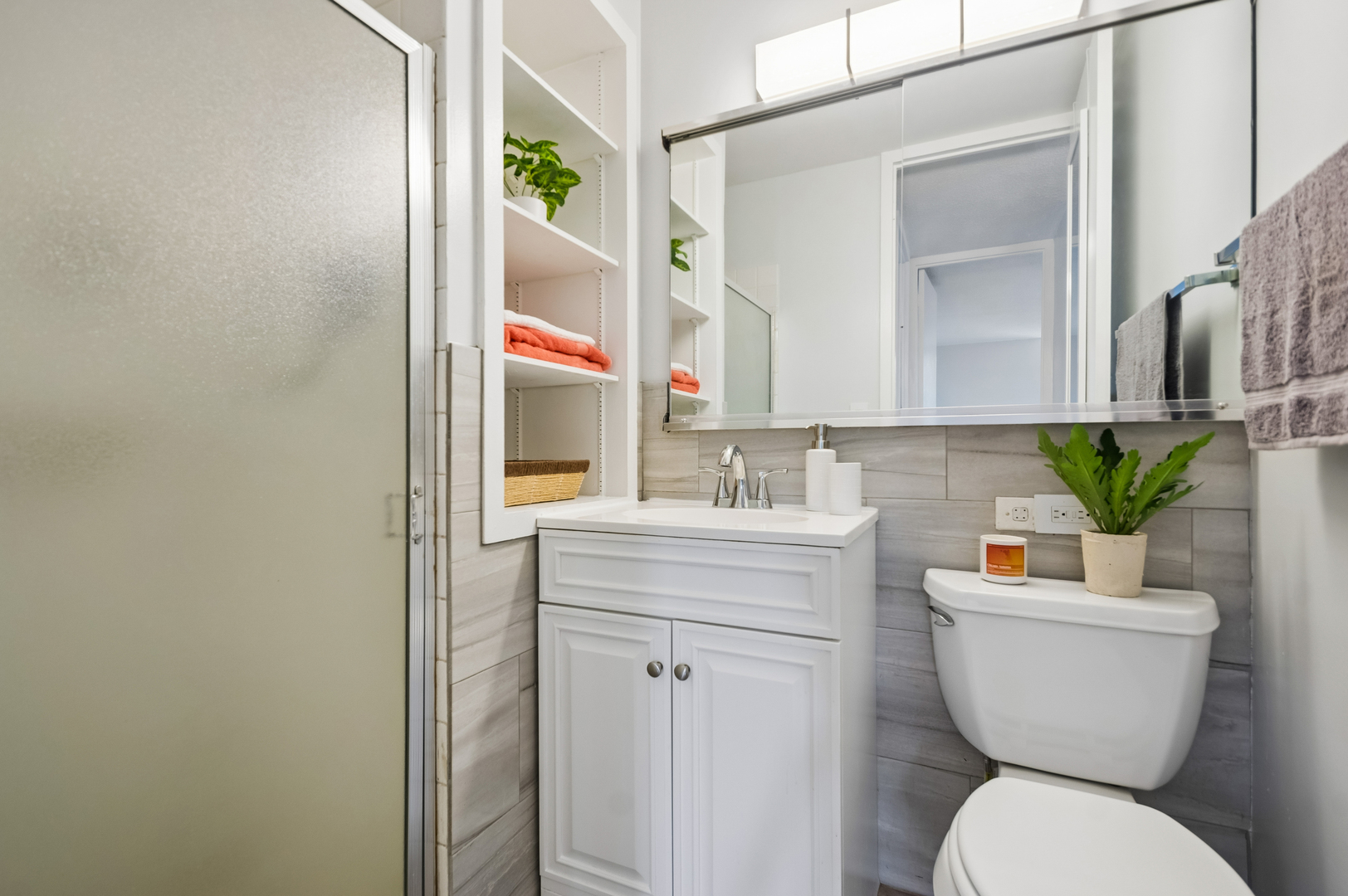 5401 S Hyde Park Boulevard 401 Property Photo 16
