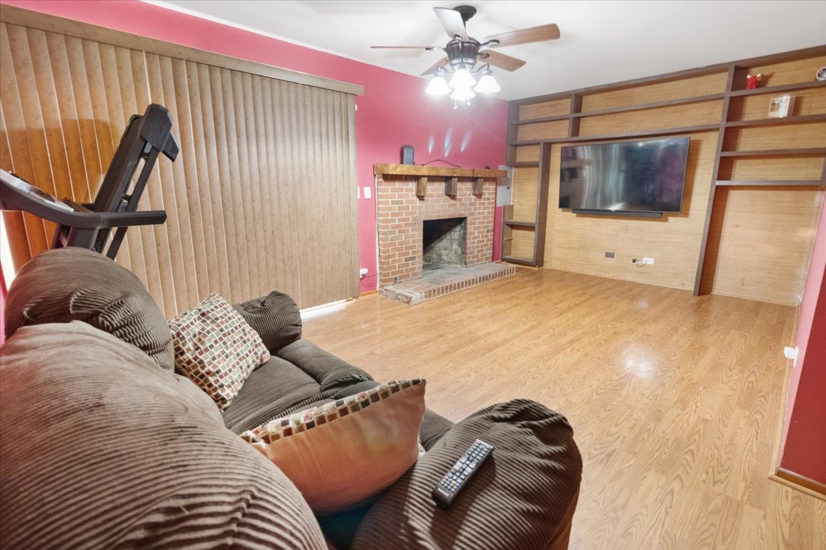 5646 Fernwood Court Property Photo 13