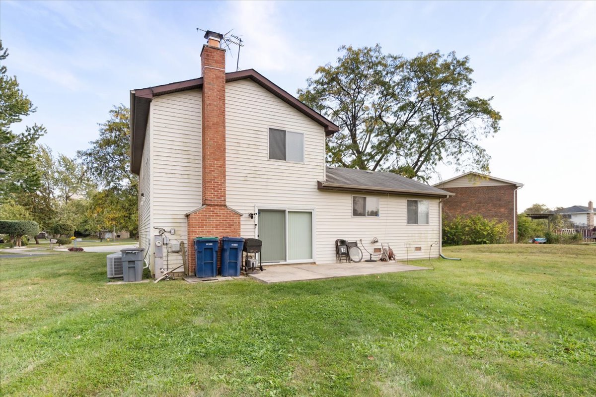 5646 Fernwood Court Property Photo 18