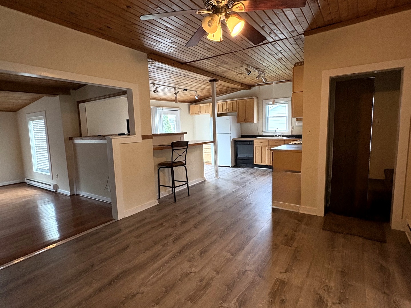 463 Howard Street Property Photo 3