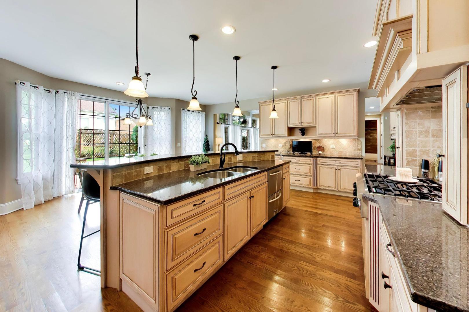 1301 N Chicago Avenue Property Photo 19
