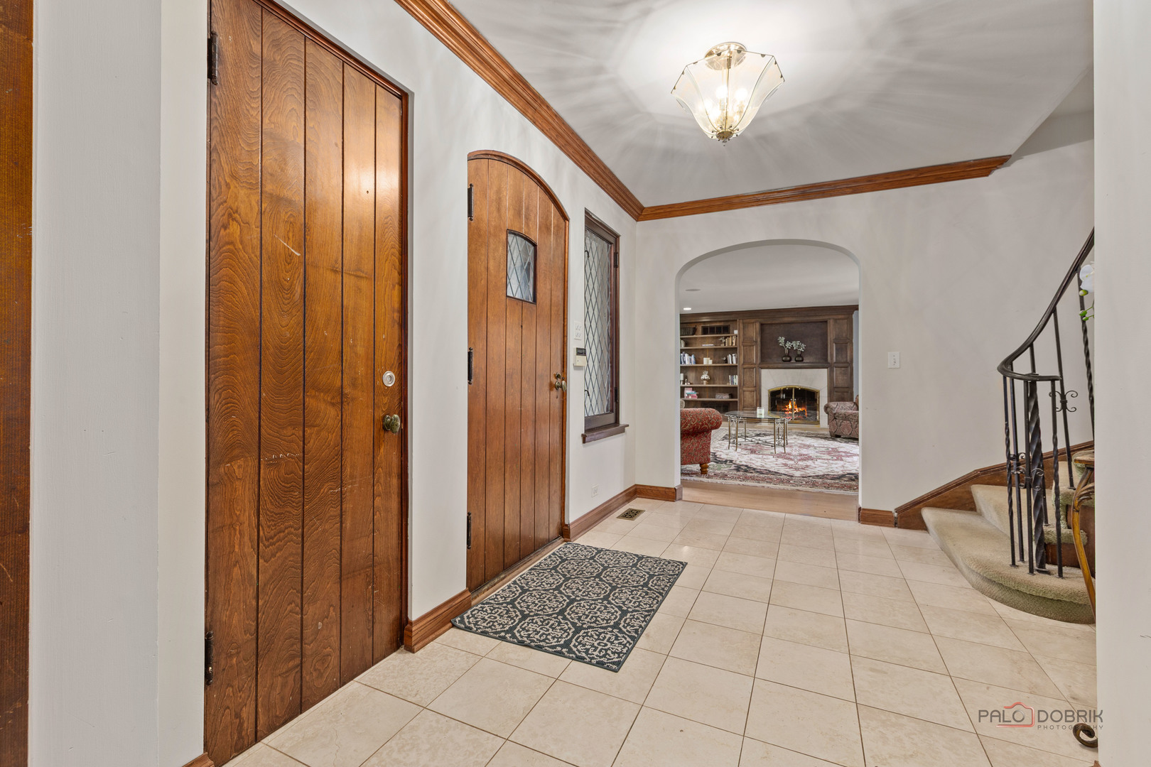 1380 Valley Road Property Photo 4