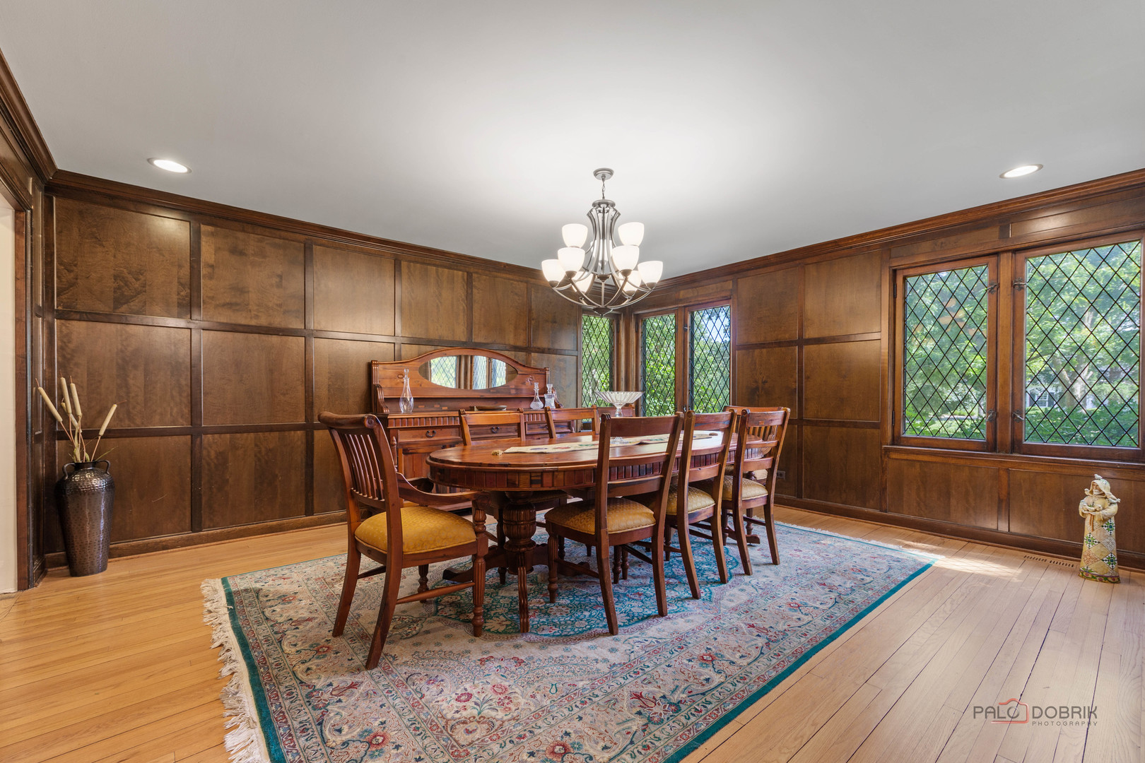 1380 Valley Road Property Photo 8