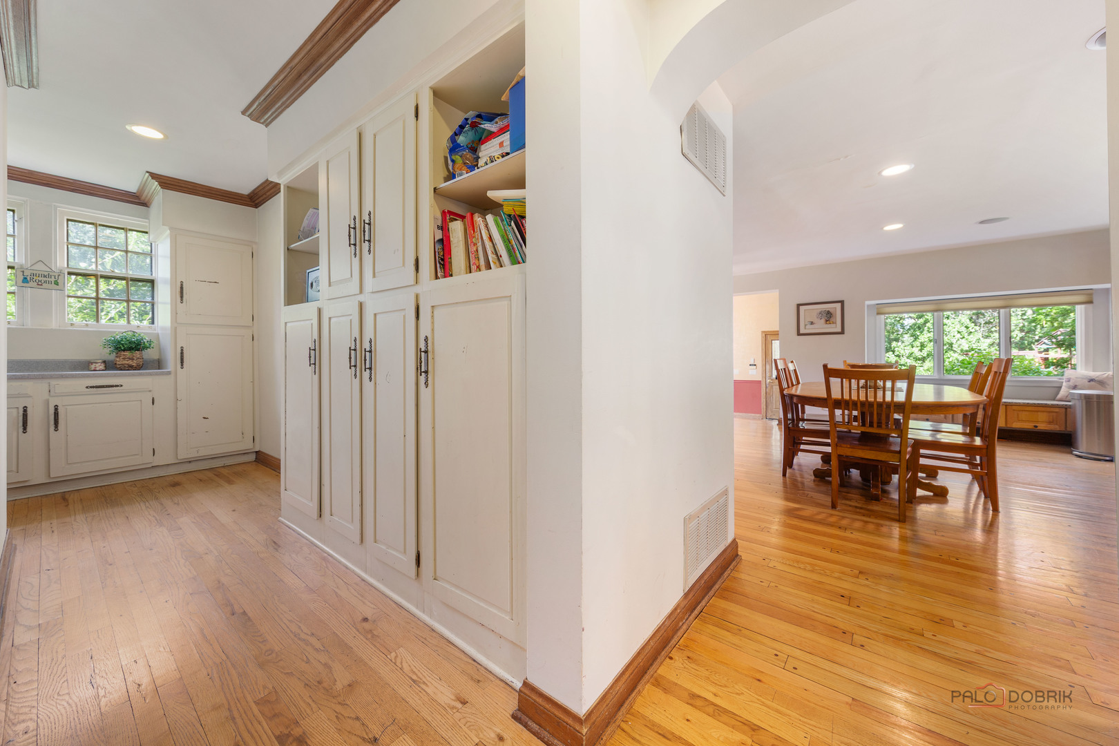 1380 Valley Road Property Photo 15