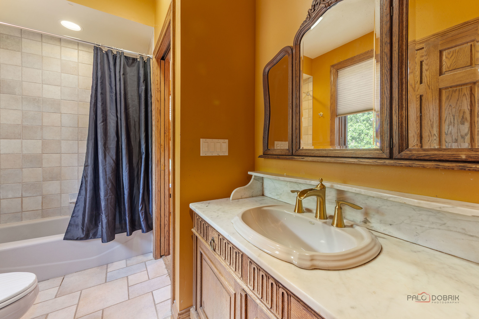 1380 Valley Road Property Photo 20