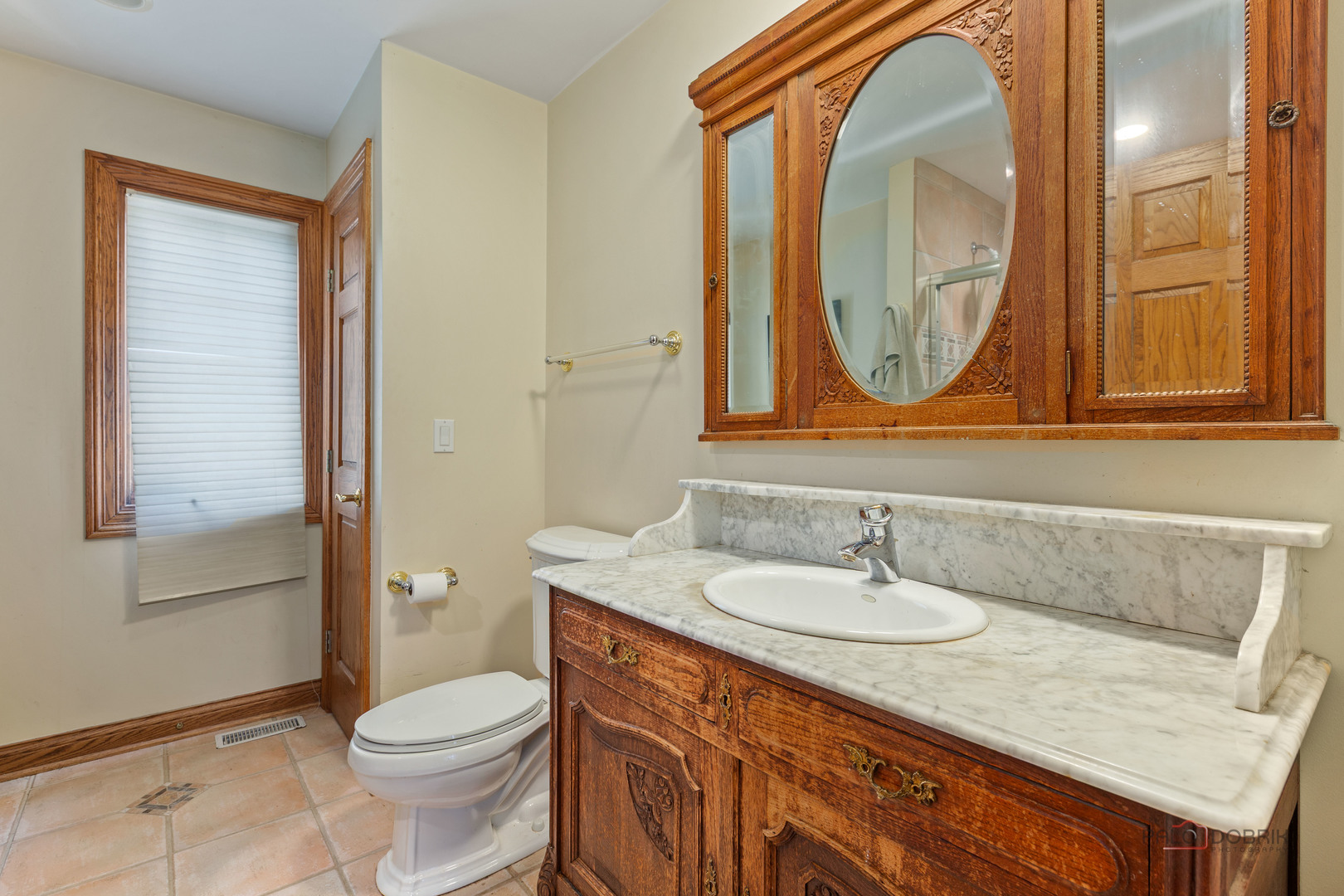 1380 Valley Road Property Photo 22