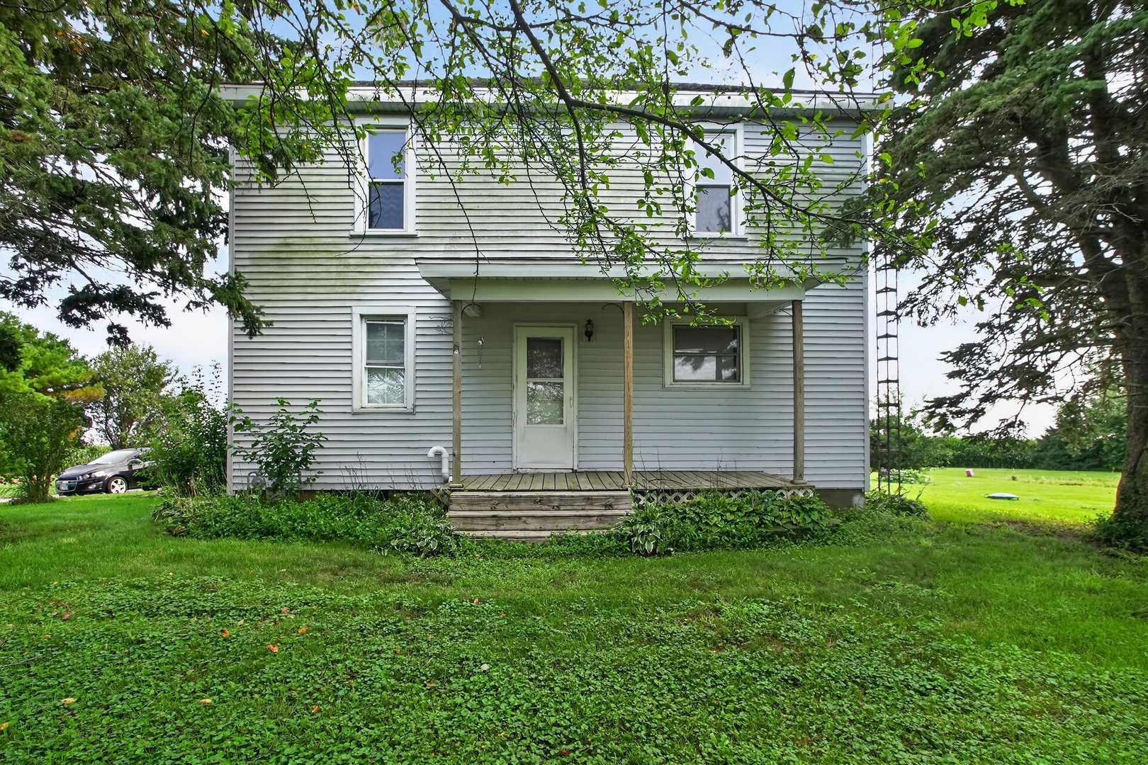 1112 N 33rd Road Property Photo 1