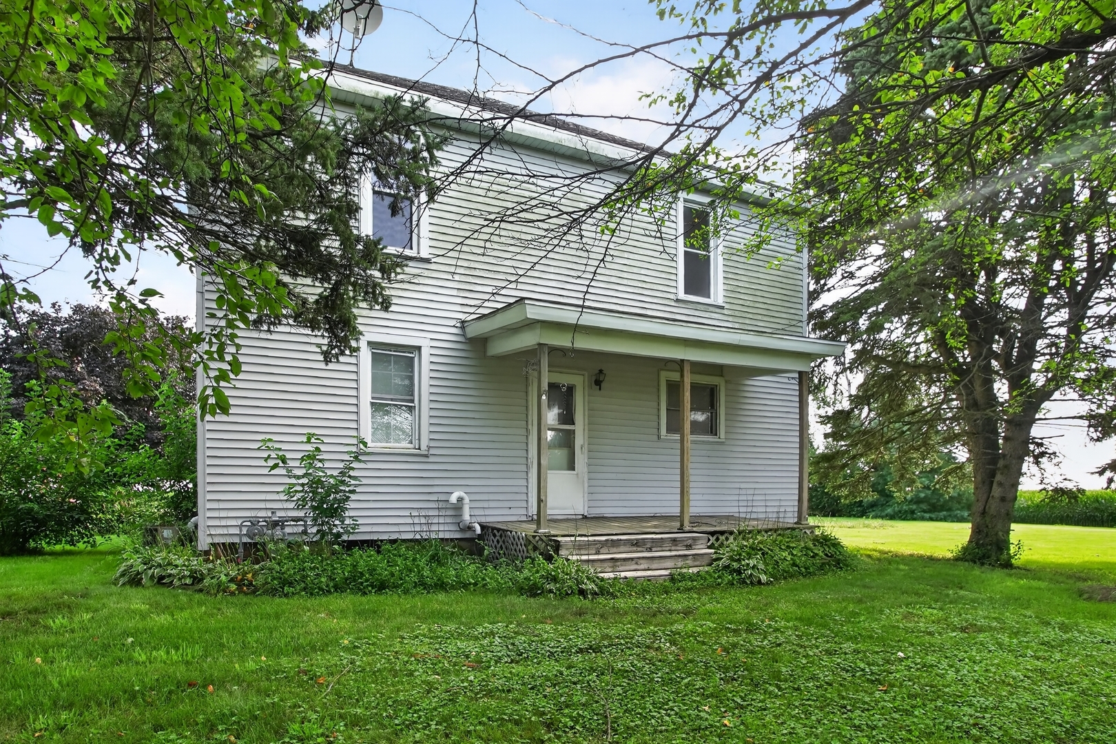 1112 N 33rd Road Property Photo 2