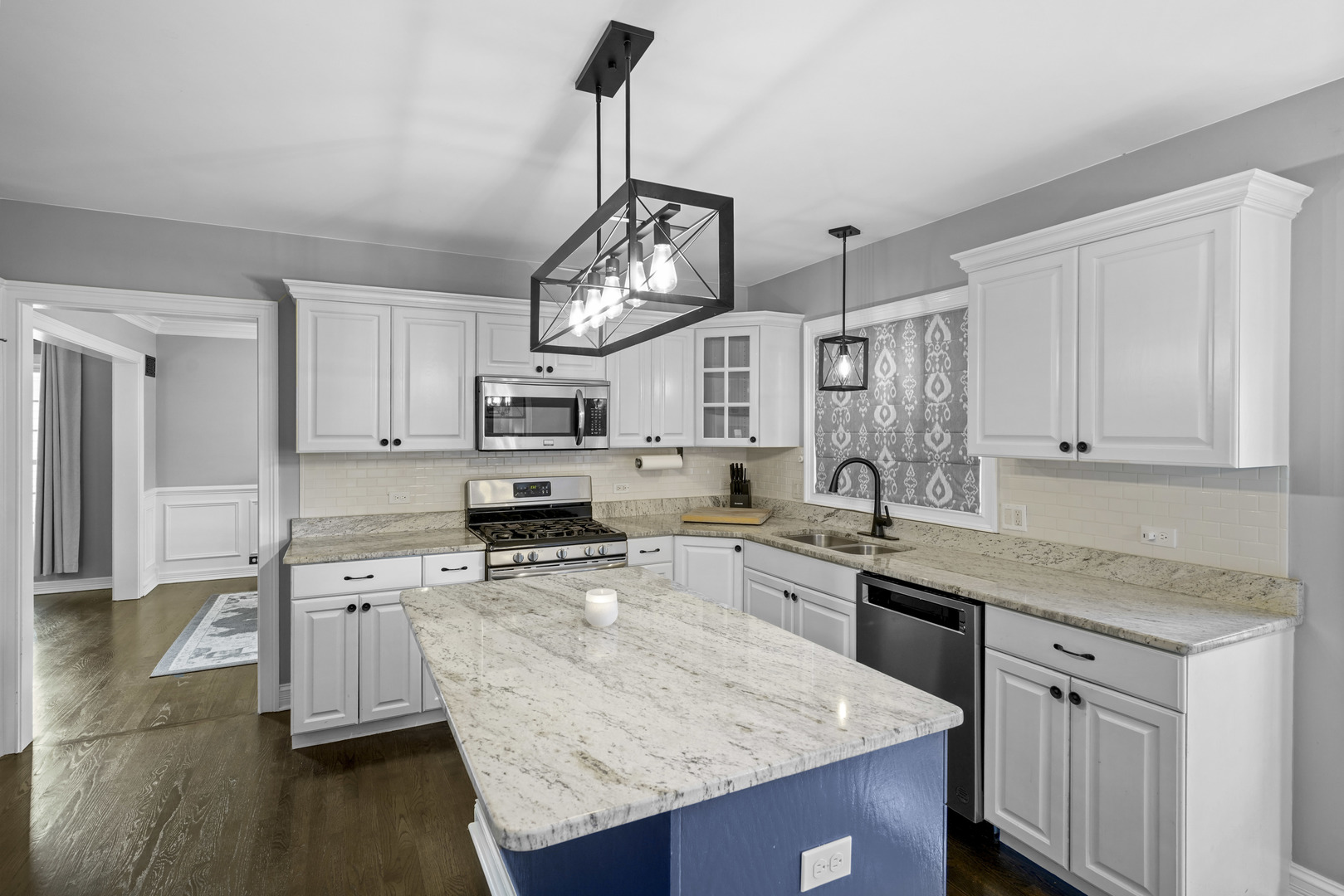 2404 Bainbridge Boulevard Property Photo 9