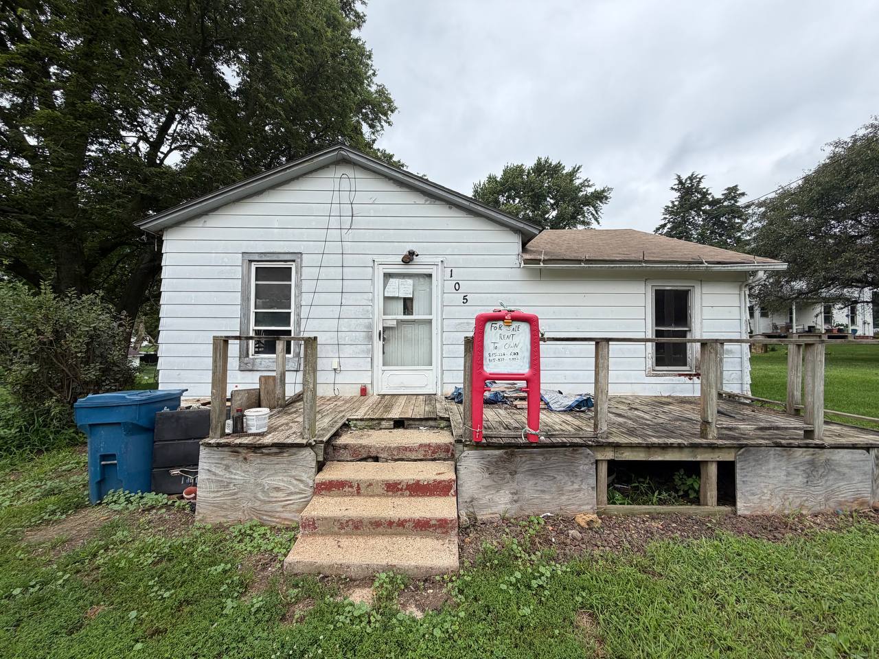 105 W Lincoln Avenue Property Photo 2