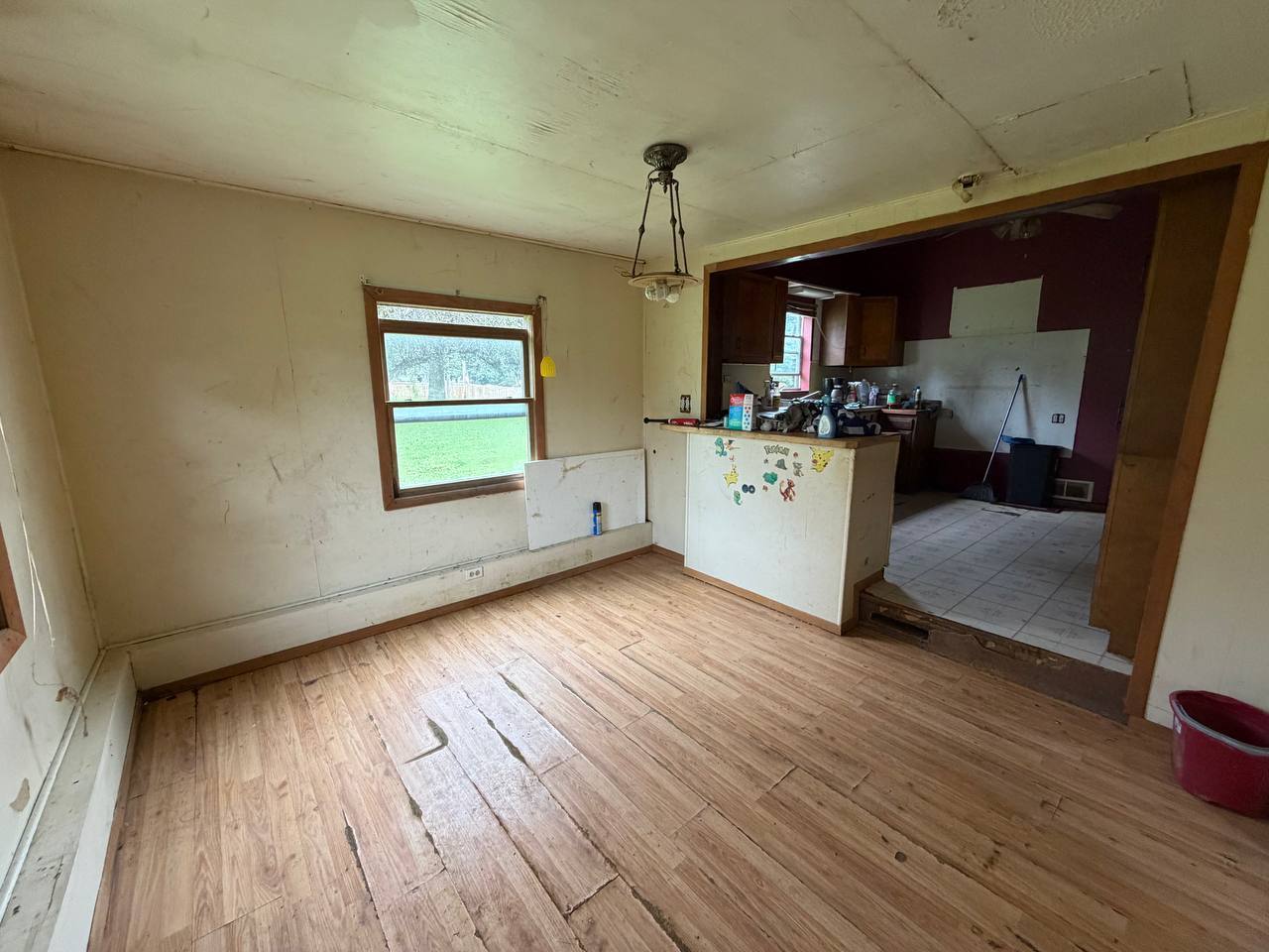 105 W Lincoln Avenue Property Photo 9