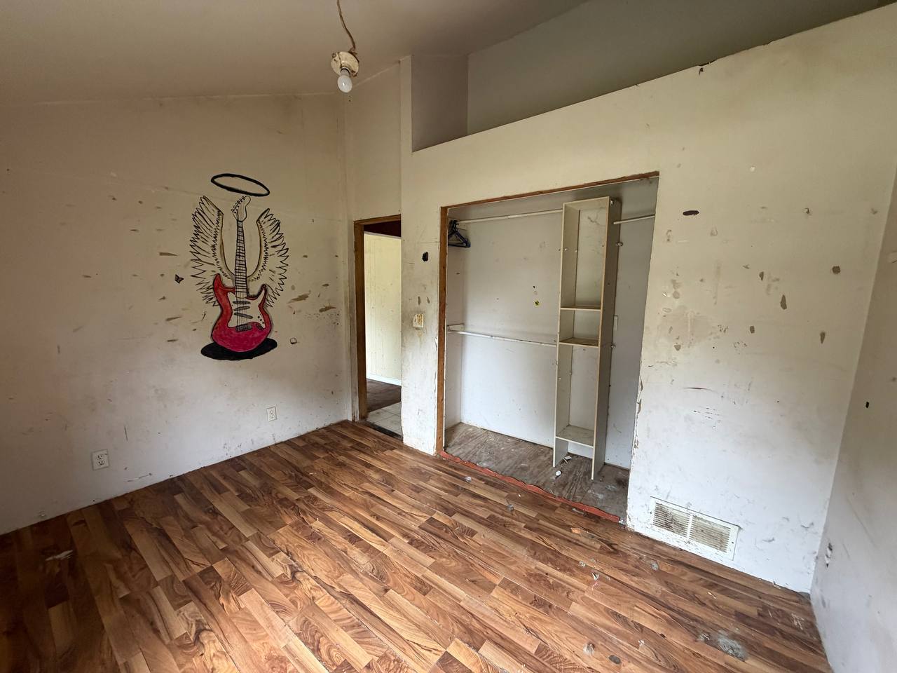 105 W Lincoln Avenue Property Photo 11