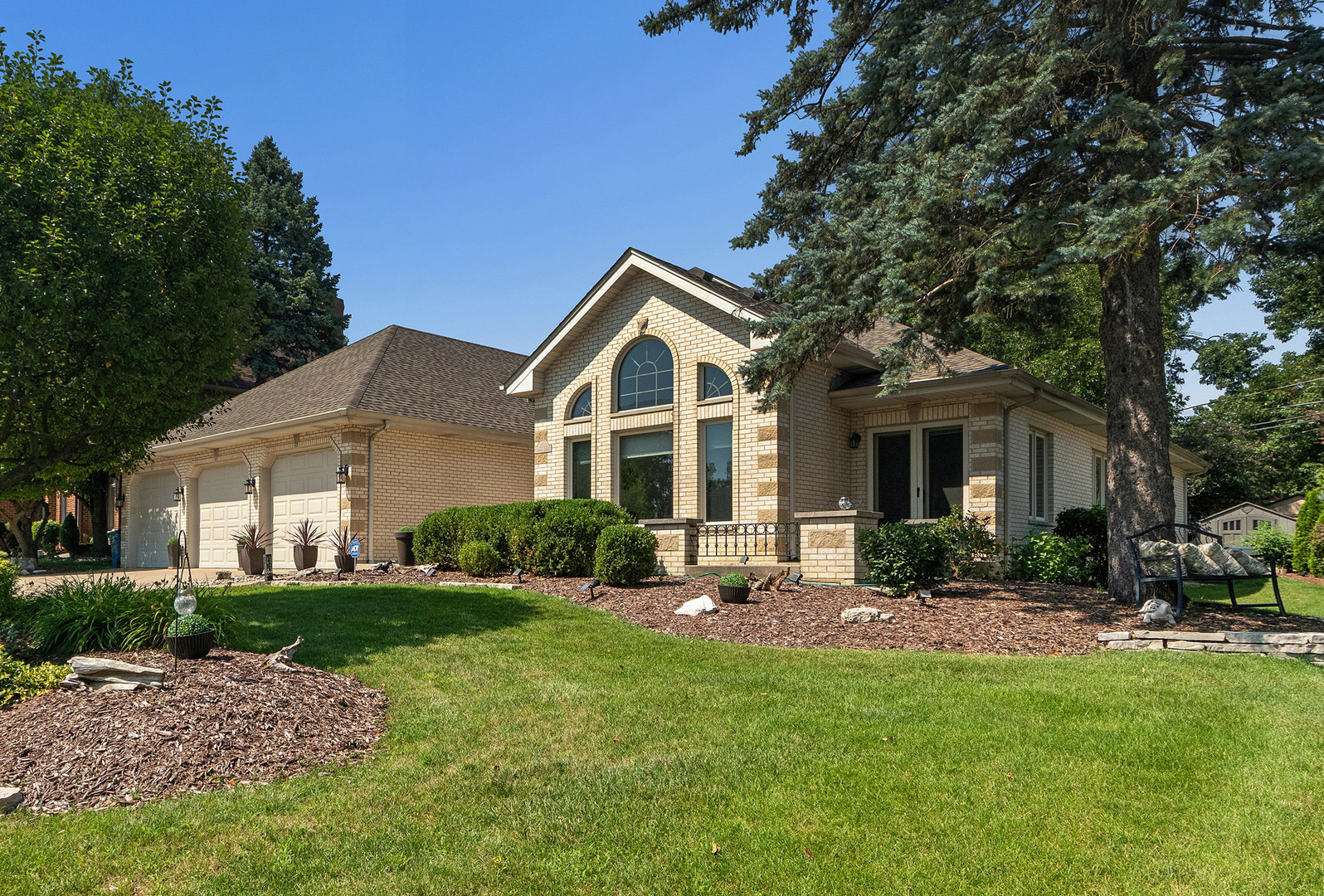 12306 S Nagle Avenue Property Photo 2