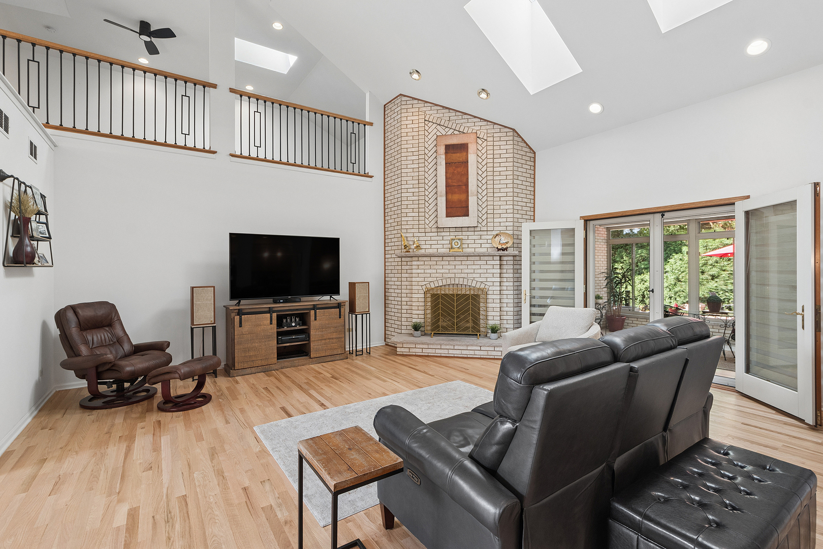 12306 S Nagle Avenue Property Photo 8